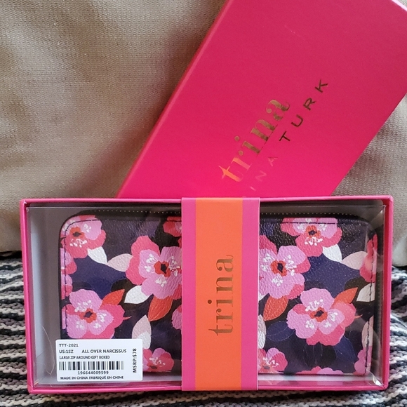 Trina Turk Large Zip Around Wallet - Picture 1 of 4